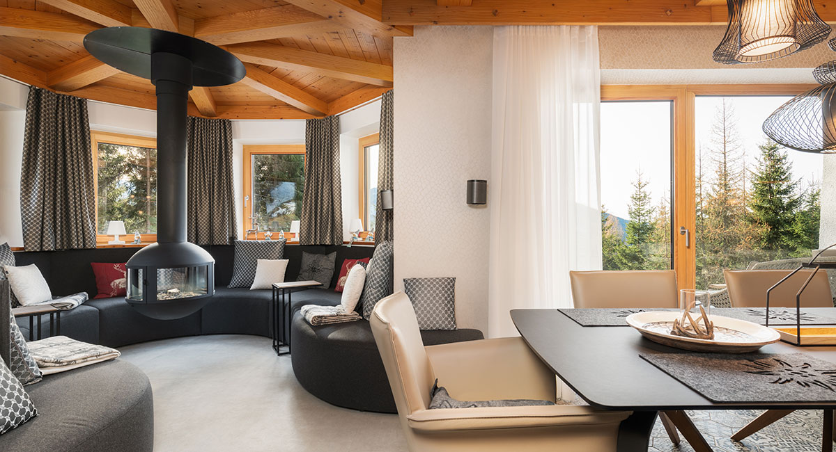 lage-design-ferienhaus-xxl-chalet-ski-out-wagrain-ski-amade-6